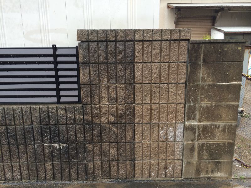 画像: 家の外壁・ブロック塀・側溝・排水管の高圧洗浄